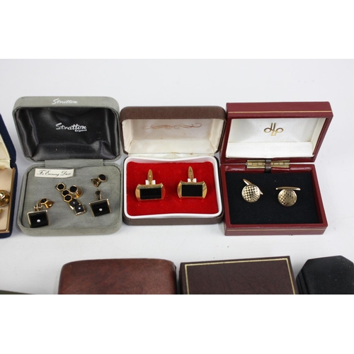 167 - Twenty boxed pairs of vintage gents cufflinks to include Wedgwood, Stubbs, Stratton, gold tone etc.