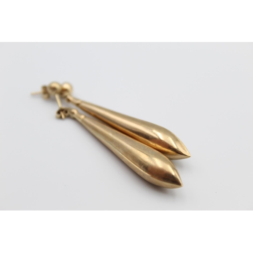 4 - A pair of 9ct gold drop earrings - approx. gross weight 2.9 grams