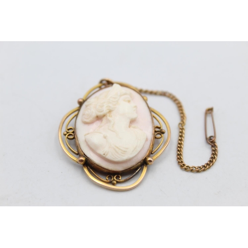 75 - An antique 9ct gold framed carved shell cameo brooch/pendant - approx. gross weight 14.3 grams