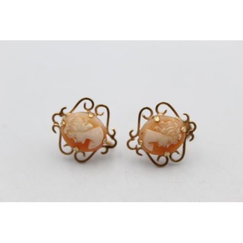 81 - A pair of 9ct gold carved shell cameo screw back earrings - approx. gross weight 3.5 grams