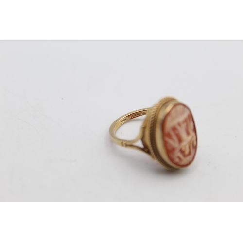 90 - An antique 9ct gold carved shell cameo three graces ring, size N ½ - approx. gross weight 3.9 grams