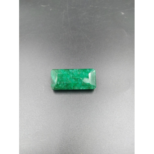 286 - A GLI certified 193ct emerald gemstone