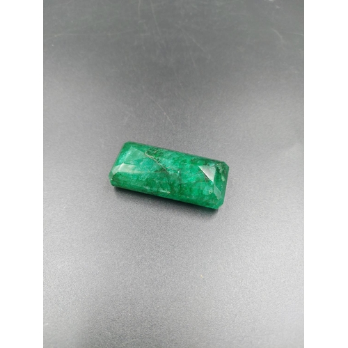 286 - A GLI certified 193ct emerald gemstone