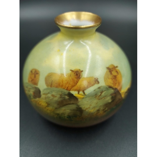 364 - An early 20th century Royal Doulton hand painted grazing sheep squat vase - approx. 8cm high