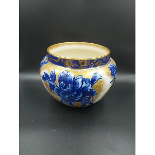 370 - An early 20th century Royal Doulton blue iris bowl with number 1147 to base - approx. 20cm high x 20... 