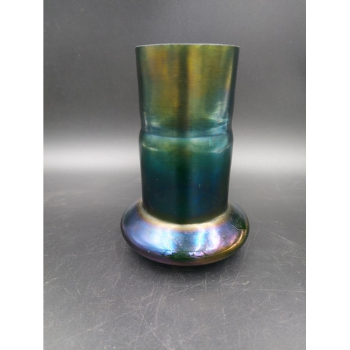 407 - A vintage Loetz style iridescent art glass vase - approx. 14cm high