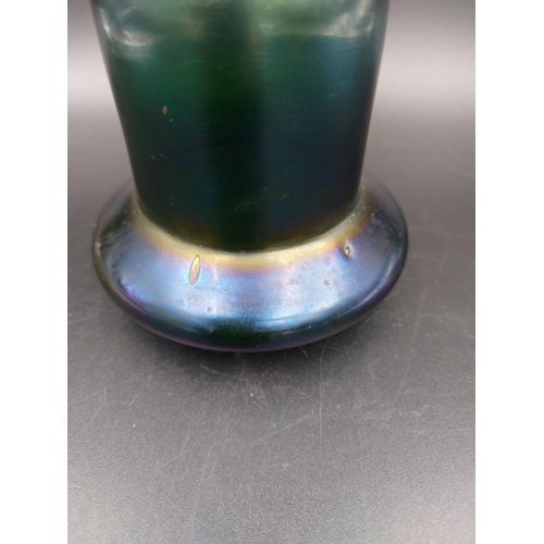 407 - A vintage Loetz style iridescent art glass vase - approx. 14cm high