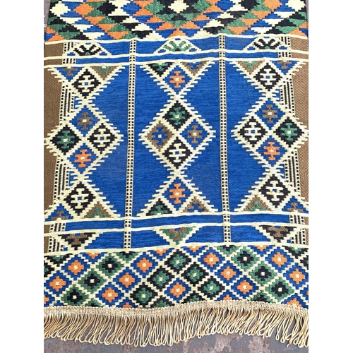 778 - A vintage style Kilim rug - approx. 175cm long x 69cm wide