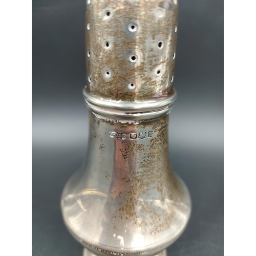 257 - A hallmarked Sheffield silver sugar shaker by James Dixon & Sons, dated 1944 - approx. gross weight ... 