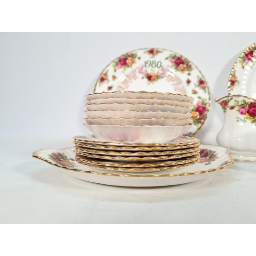 427 - Twenty one pieces of Royal Albert 'Old Country Roses' china comprising five teacups, six saucers, si... 