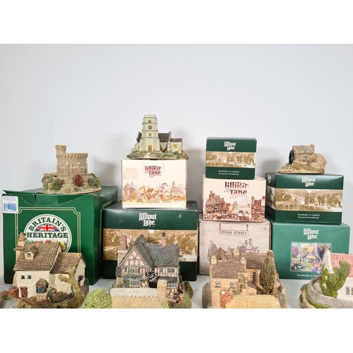 440 - A large collection of 'Lilliput Lane' cottages to include Watermill, Wheyside, Bramble cottage, Brit... 