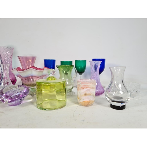 465 - A collection of various glassware to include Caithness pink crystal glass 18cm vase, Murano style pi... 