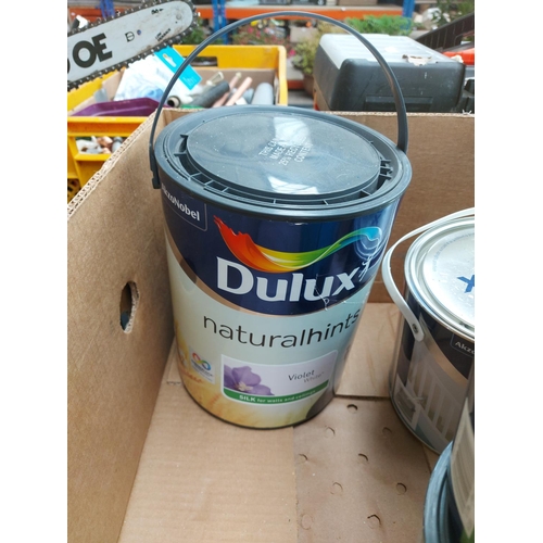 1318 - Four new Dulux paint pots, one 5Ltr Violet white silk emulsion, 2.5Ltr Timeless kitchen, Pure Brilli... 