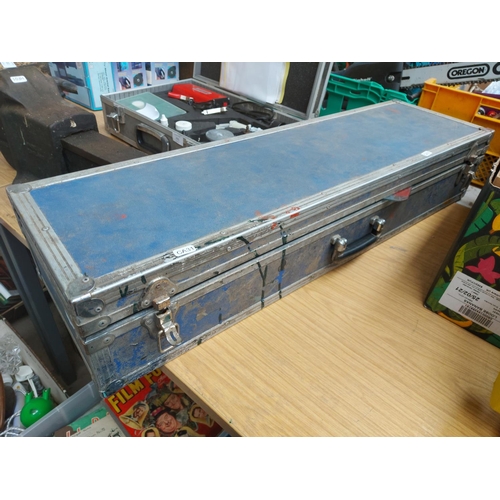 1320 - A case containing various items to include bodywork dent removal tools, 12v work light, magnetic scr... 