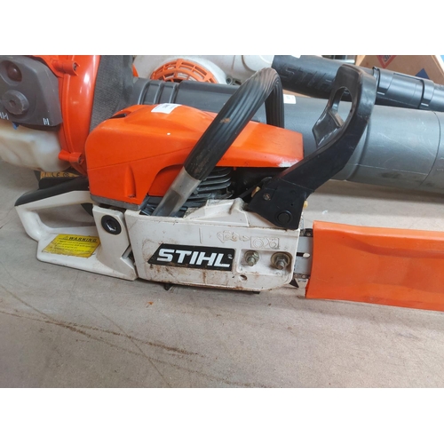 1369 - An orange and cream petrol chainsaw with 18