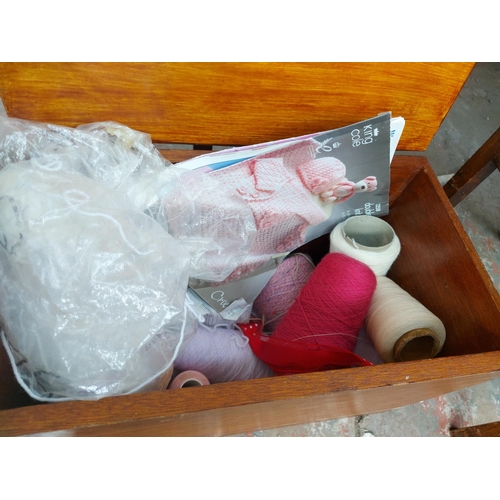 1138 - Two items, one white Janome Jem Gold electric sewing machine and one wooden box containing cotton an... 