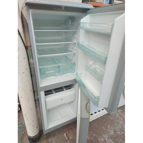 1175 - A grey Fridgemaster MTRF242 152cm upright fridge freezer