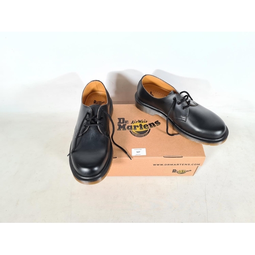 527 - A pair of new boxed Dr Martens black leather size 7 shoes