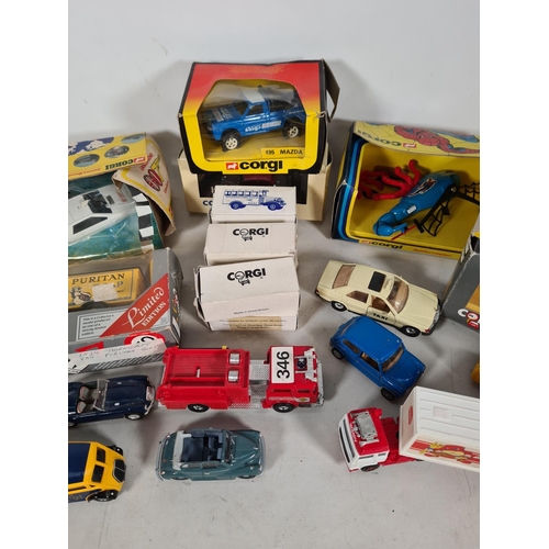 561 - A large quantity of boxed and loose die cast vehicles to include Corgi Classics Ford Model T van, Co... 