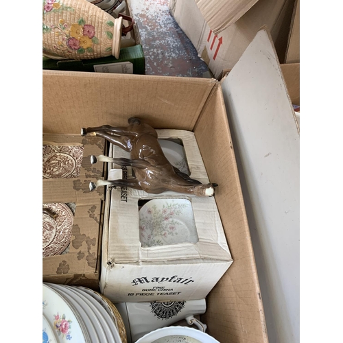 1500 - A box containing various items to include mixed china, ornaments, collectable plates etc.