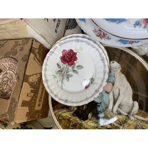 1500 - A box containing various items to include mixed china, ornaments, collectable plates etc.