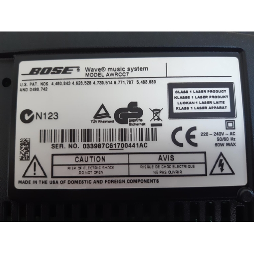1006 - A Bose AWRCC7 Wave® music system with remote control - made in U.S.A.