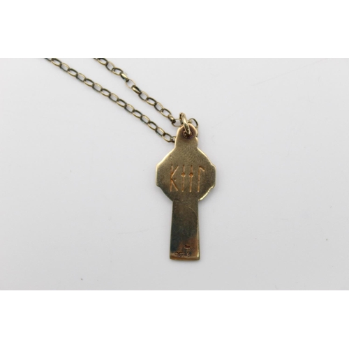 110 - A 9ct gold Celtic cross pendant necklace - approx. gross weight 5.3 grams