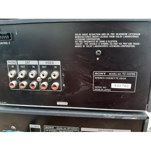 1023 - Five items of Sony stereo hi-fi equipment, one pair of SS-H3700 speakers, one CDP-S207 CD player, on... 