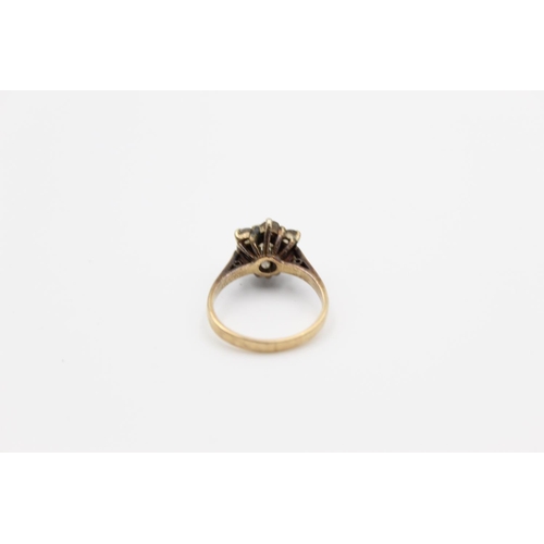 126 - A hallmarked Birmingham 9ct gold cluster ring, size L  - approx. gross weight 3.4 grams