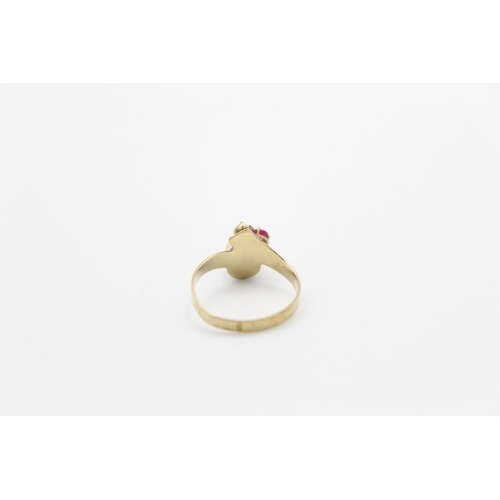 46 - A 8ct gold pearl ring, size P - approx. gross weight 2.1 grams