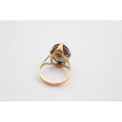 87 - A hallmarked London 9ct gold smoky quartz cocktail ring, size O - approx. gross weight 3.6 grams