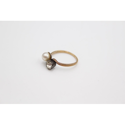 90 - A 9ct gold ciro pearl and paste Toi et Moi ring, size K - approx. gross weight 1.5 grams