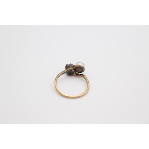 90 - A 9ct gold ciro pearl and paste Toi et Moi ring, size K - approx. gross weight 1.5 grams