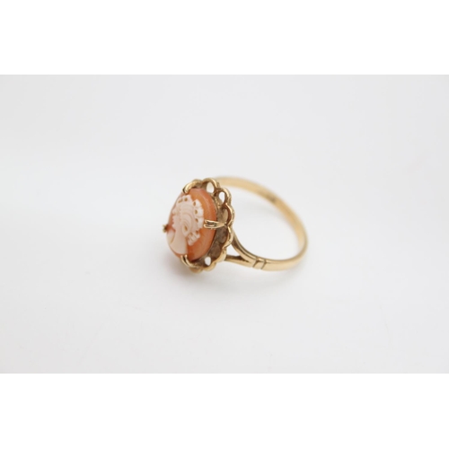 74 - A 9ct gold shell cameo dress ring, size Q ½ - approx. gross weight 3.1 grams