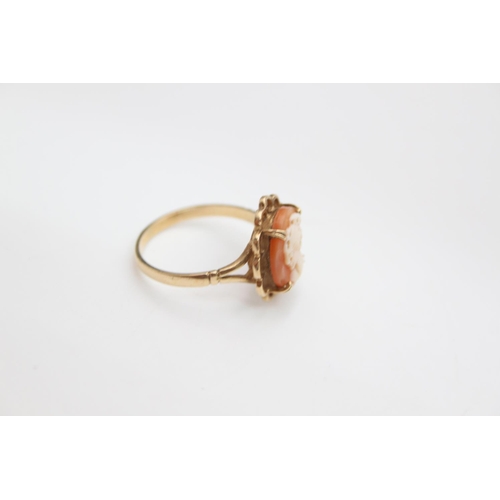 74 - A 9ct gold shell cameo dress ring, size Q ½ - approx. gross weight 3.1 grams