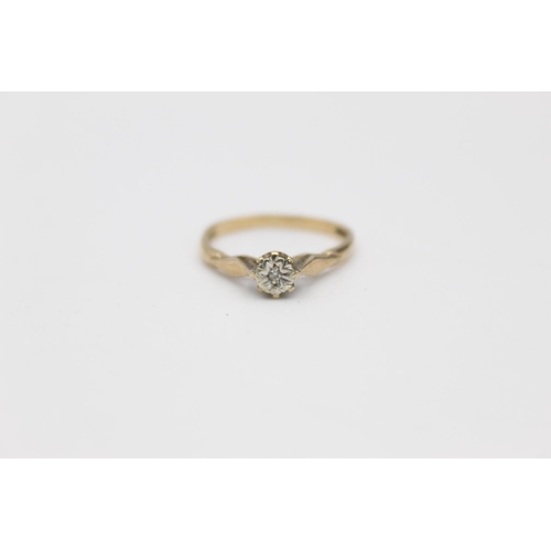 101 - A 9ct gold diamond solitaire ring - approx. gross weight 1.7 grams