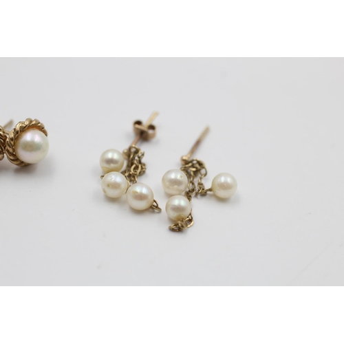 105 - Three pairs of 9ct gold stud earrings to include pearl and mother of pearl - approx. combined gross ... 