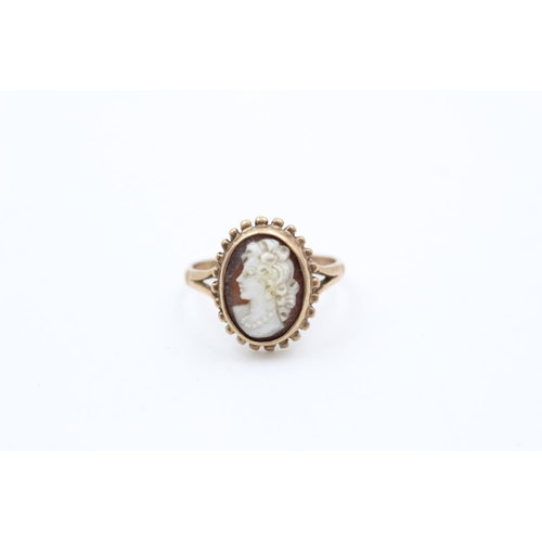 198 - A 9ct gold cameo ring - approx. gross weight 3.2 grams