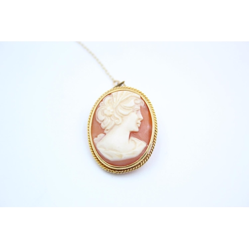 203 - A 9ct gold cameo brooch/pendant - approx. gross weight 4.6 grams