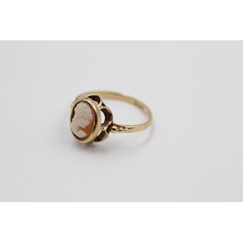 216 - A 9ct gold cameo ring - approx. gross weight 2 grams