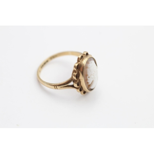 246 - A 9ct gold cameo ring - approx. gross weight 3.3 grams