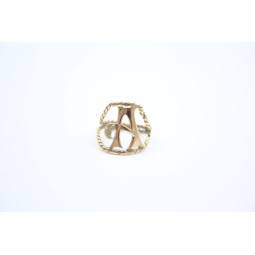 69 - A 9ct gold letter 'A' ring - approx. gross weight 2 grams