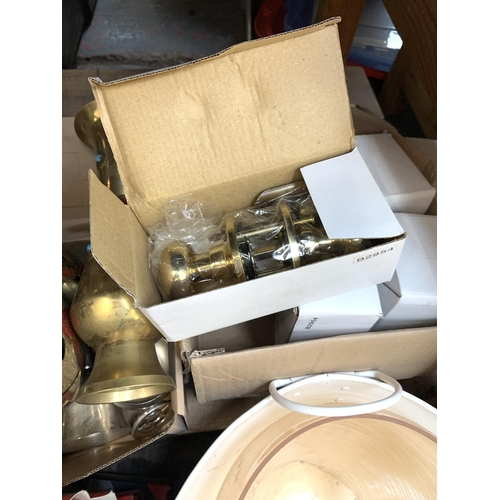 1600 - A mixed lot to include brassware, seashells, paper guillotine, brass door furniture etc.