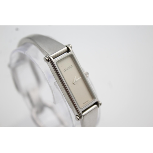 305 - A Gucci 1500L ladies quartz wristwatch