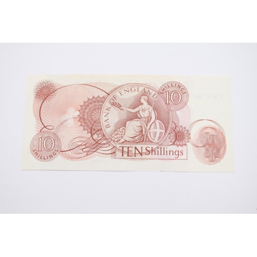 322 - Ten Bank of England Ten Shilling bank notes