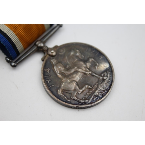 354 - A WWI medal pair with original ribbons presented to 32537 Pte. T. Taylor of the Manchester Regiment