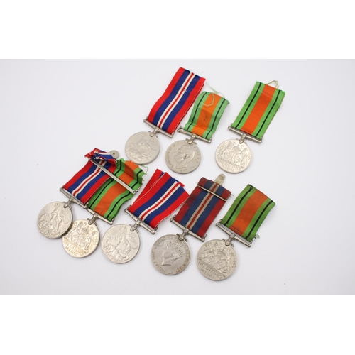 359 - Eight WWI medals and ribbons to include War, Defence etc.