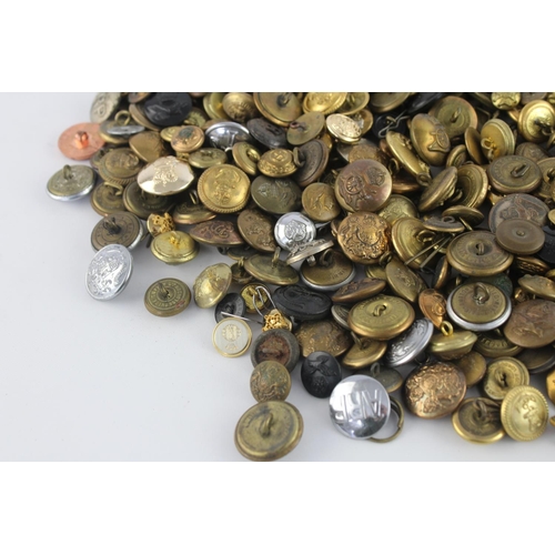 369 - A collection of assorted vintage uniform buttons to include Railway, A.R.P, Military etc.