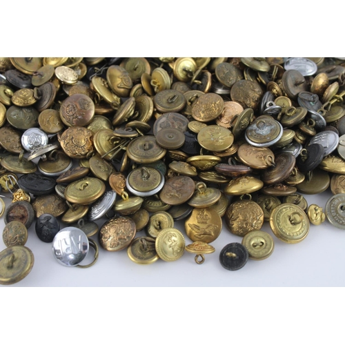 369 - A collection of assorted vintage uniform buttons to include Railway, A.R.P, Military etc.