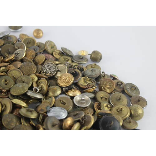 369 - A collection of assorted vintage uniform buttons to include Railway, A.R.P, Military etc.